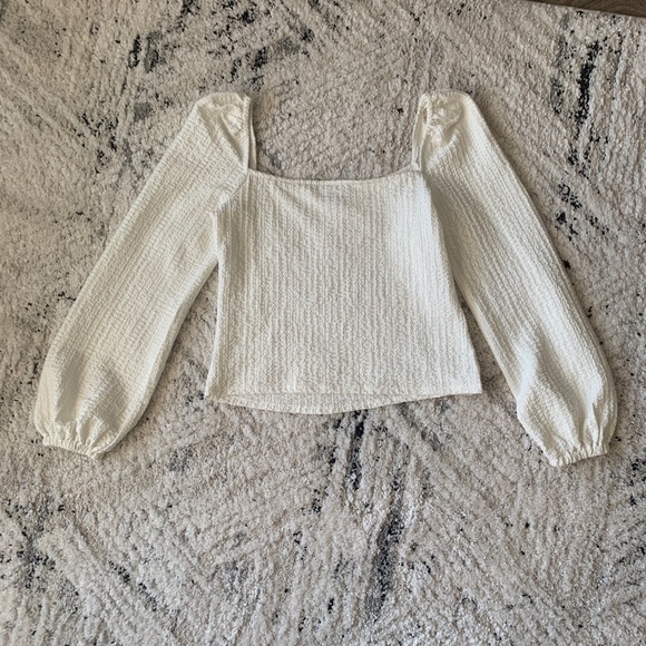 EXPEESS PUFF SLEEVE BLOUSE - Picture 1 of 5